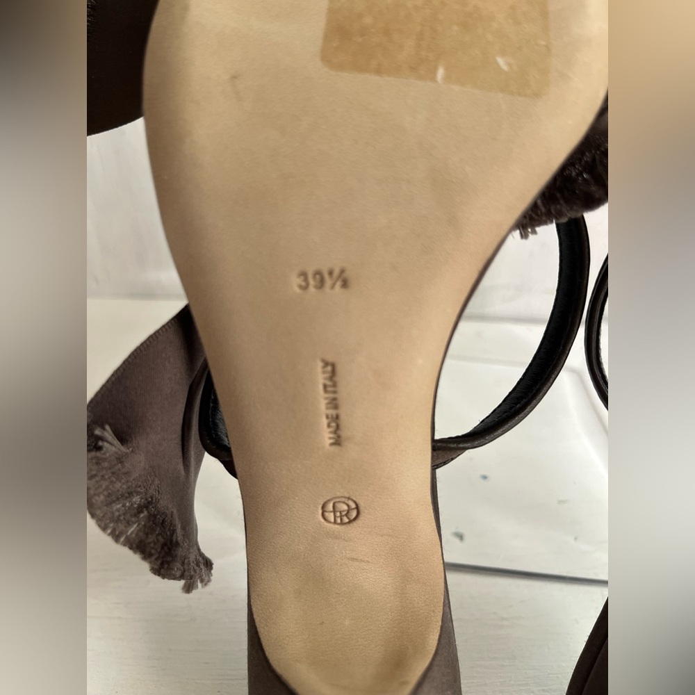 THE ROW Vika Sandals 39.5 - Picture 11 of 13